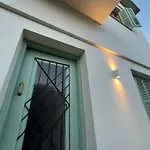 1947 Rescued Stone House Дом отдыха