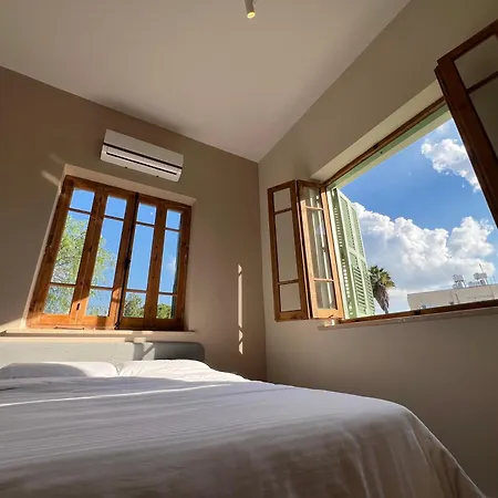 1947 Rescued Stone House Дом отдыха Никосия