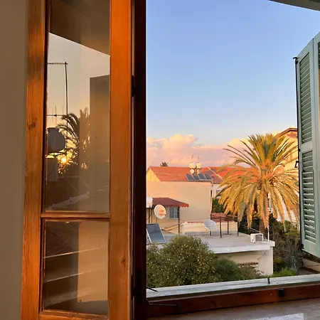 1947 Rescued Stone House Дом отдыха