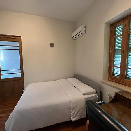 Дом отдыха 1947 Rescued Stone House *