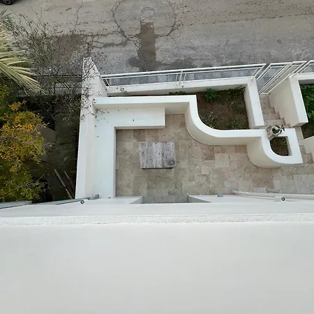 1947 Rescued Stone House * ニコシア