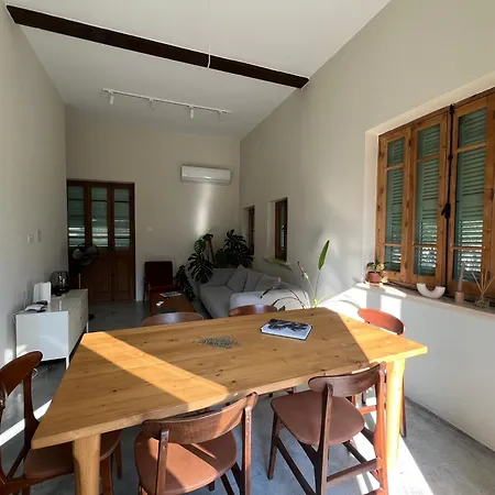 Holiday home 1947 Rescued Stone House