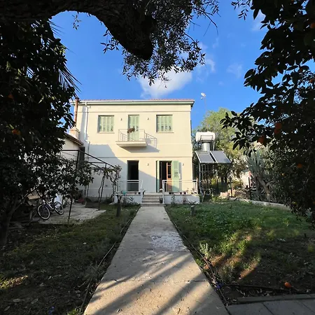 Vakantiehuis 1947 Rescued Stone House *