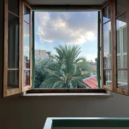 1947 Rescued Stone House Vakantiehuis