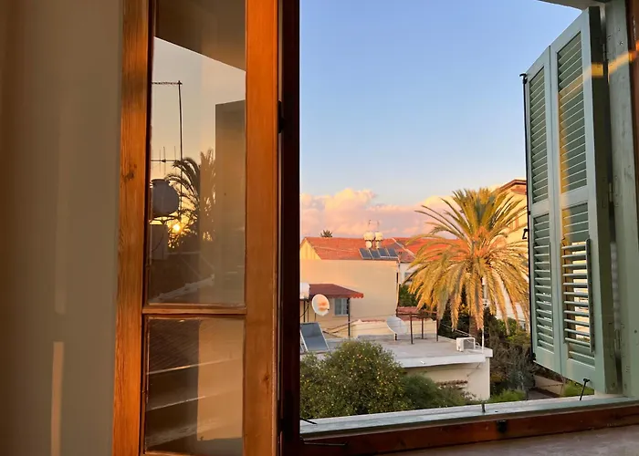 1947 Rescued Stone House Vakantiehuis