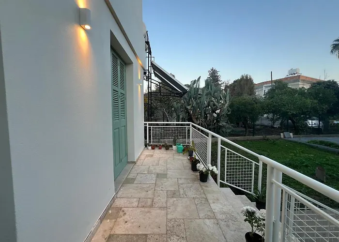 Vakantiehuis 1947 Rescued Stone House