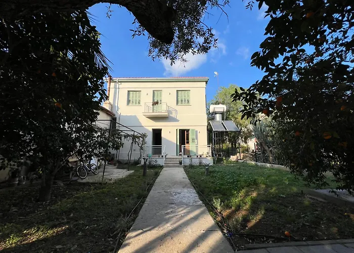 Дом отдыха 1947 Rescued Stone House *