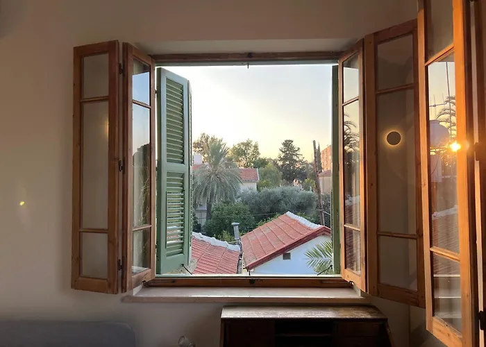 Дом отдыха 1947 Rescued Stone House